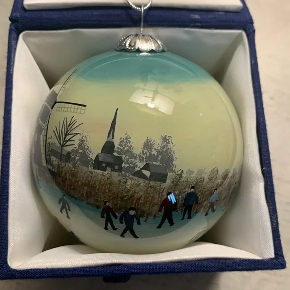 Delft Christmas ornament (House of Vemeer) in box - Picture 2 of 4
